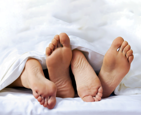 four feet in bed